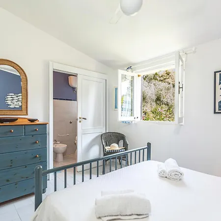 Apartment Finesta Sul Mare Capocaccia - Happy